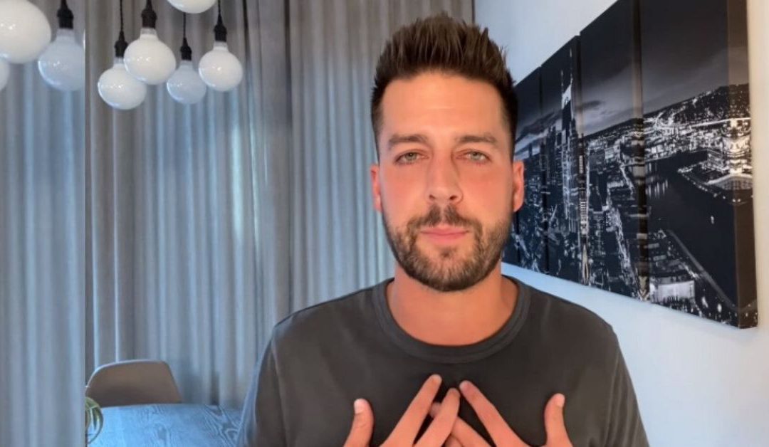 “I Had a Problem” — Christian Comic John Crist Breaks Silence Over Sex Addiction and Sexual Harassment